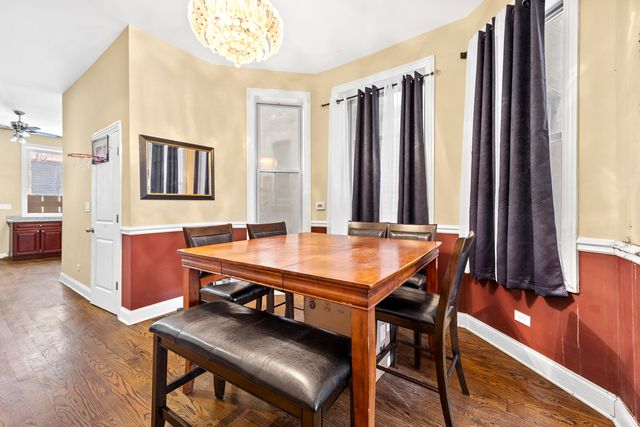 4403 S Prairie Avenue, Chicago, IL 60653