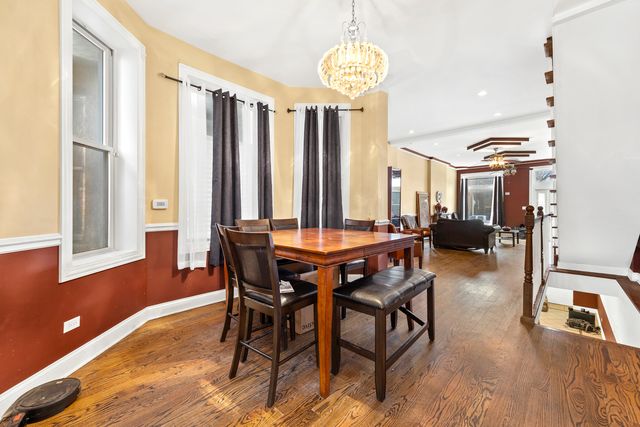 4403 S Prairie Avenue, Chicago, IL 60653