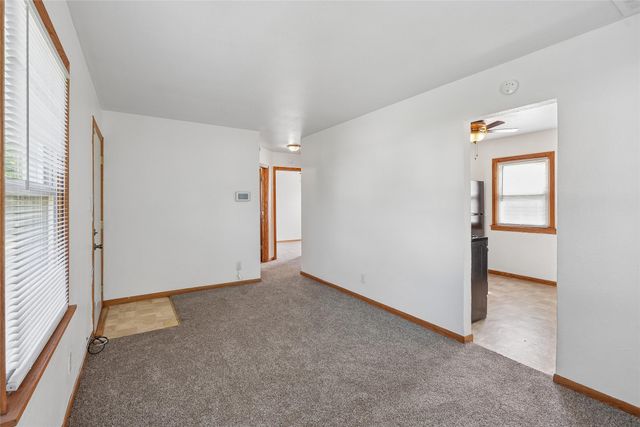 3305 E 13th Street, Des Moines, IA 50316
