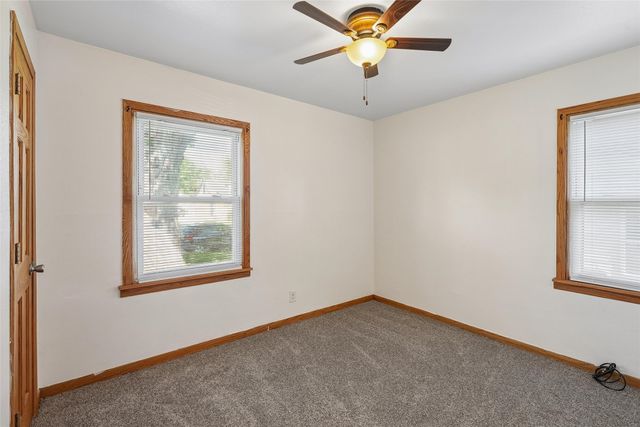 3305 E 13th Street, Des Moines, IA 50316