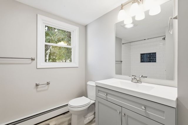 145 Gates Ave, East Longmeadow, MA 01028