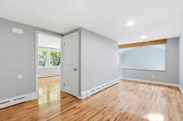 145 Gates Ave, East Longmeadow, MA 01028