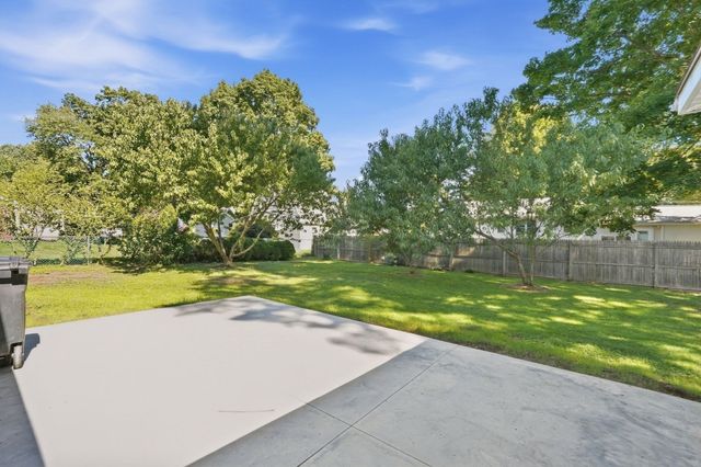 145 Gates Ave, East Longmeadow, MA 01028