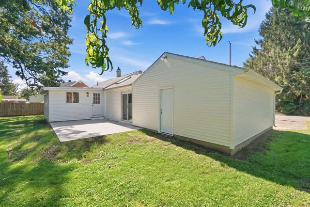 145 Gates Ave, East Longmeadow, MA 01028
