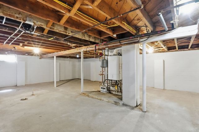 145 Gates Ave, East Longmeadow, MA 01028