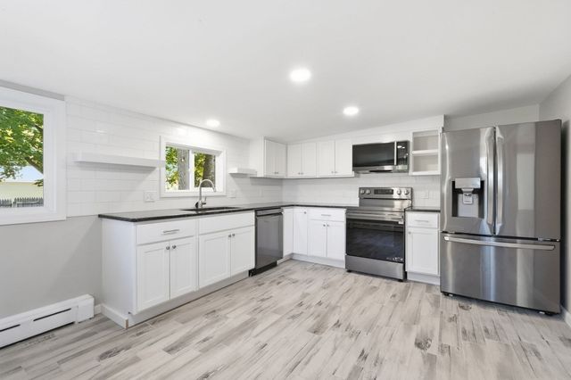 145 Gates Ave, East Longmeadow, MA 01028