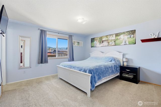 1937 Hawthorne Court, Woodland, WA 98674