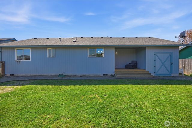 1937 Hawthorne Court, Woodland, WA 98674