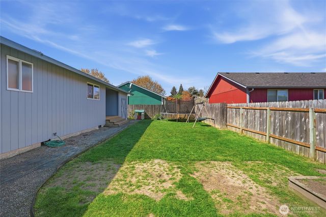 1937 Hawthorne Court, Woodland, WA 98674