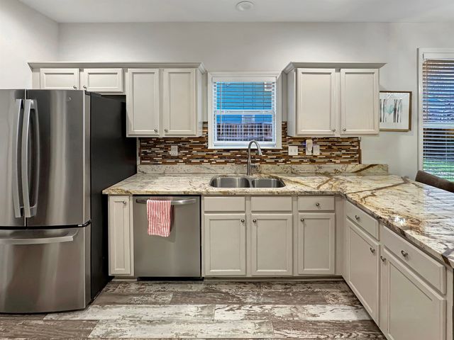 1251 FLEETS HARBOR DR, Memphis, TN 38103