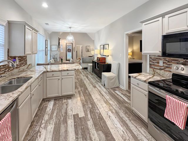 1251 FLEETS HARBOR DR, Memphis, TN 38103