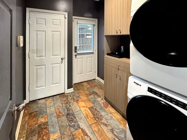 1251 FLEETS HARBOR DR, Memphis, TN 38103