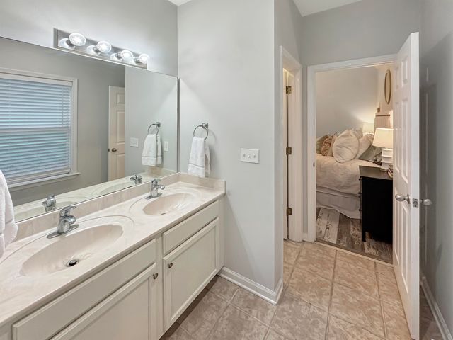 1251 FLEETS HARBOR DR, Memphis, TN 38103