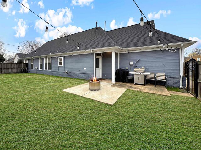 1251 FLEETS HARBOR DR, Memphis, TN 38103