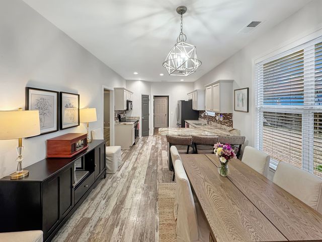 1251 FLEETS HARBOR DR, Memphis, TN 38103