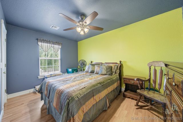 2704 W Montgomery Street, Broken Arrow, OK 74012