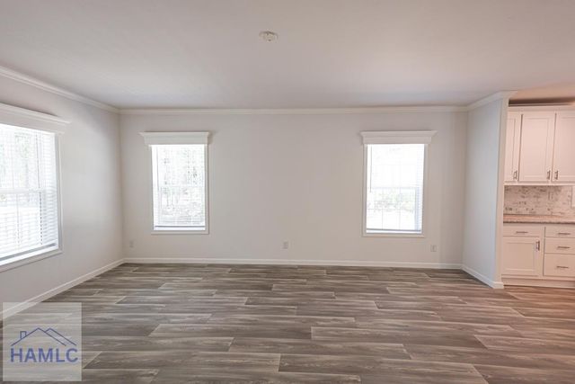 7132 Waycross Highway, Jesup, GA 30427