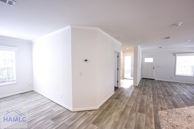 7132 Waycross Highway, Jesup, GA 30427