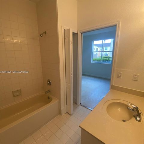 1660 SE 29th St 109, Homestead, FL 33035