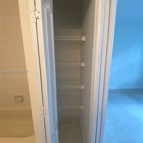 1660 SE 29th St 109, Homestead, FL 33035
