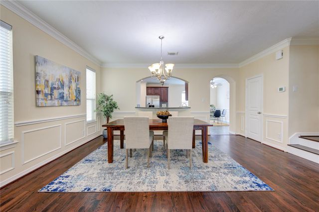2607 Enclave At Shady Acres Court, Houston, TX 77008