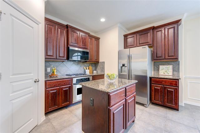 2607 Enclave At Shady Acres Court, Houston, TX 77008