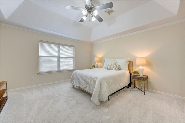 2607 Enclave At Shady Acres Court, Houston, TX 77008