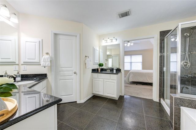 2607 Enclave At Shady Acres Court, Houston, TX 77008