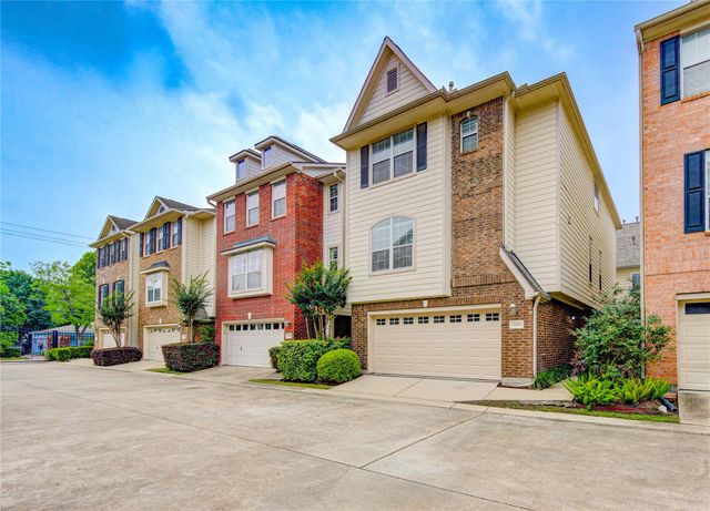 2607 Enclave At Shady Acres Court, Houston, TX 77008