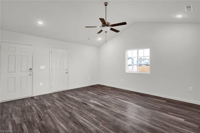 3633 Foxton Drive, Winston-salem, NC 27105