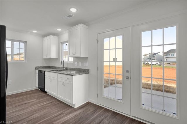 3633 Foxton Drive, Winston-salem, NC 27105