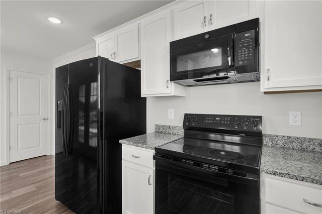 3633 Foxton Drive, Winston-salem, NC 27105