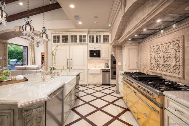 6615 Calle Ponte Bella, Rancho Santa Fe, CA 92091