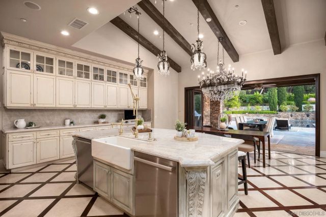 6615 Calle Ponte Bella, Rancho Santa Fe, CA 92091