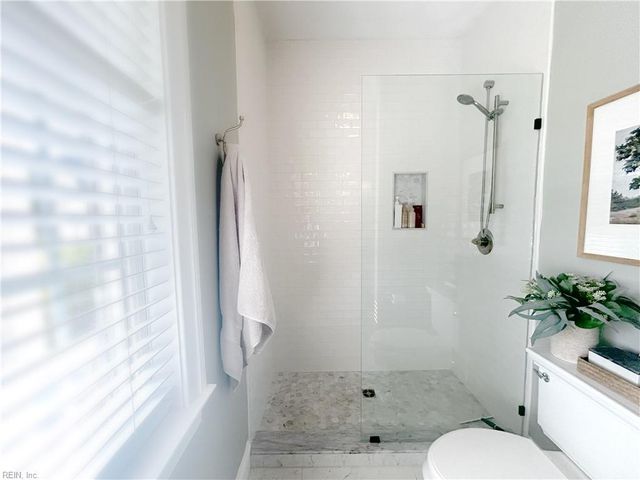 304 Mistral PL, Chesapeake, VA 23322