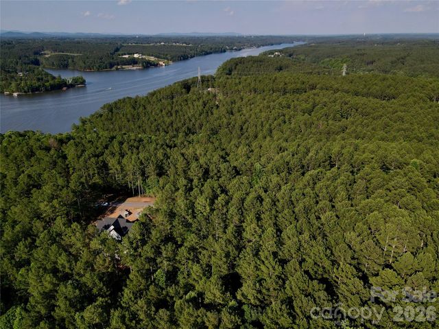 2143 Lighthouse Lane, Connelly Springs, NC 28612