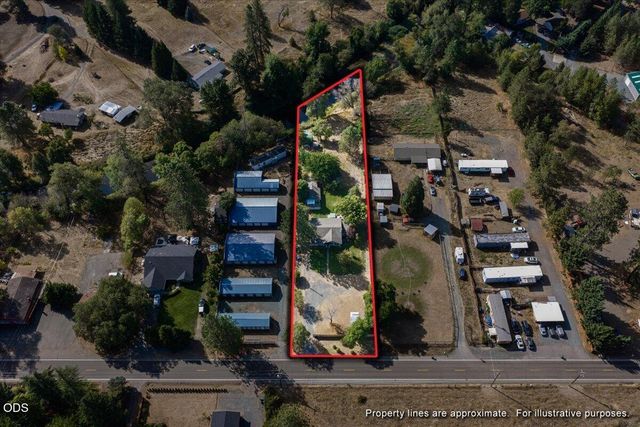 8550 E Evans Creek Road, Rogue River, OR 97537