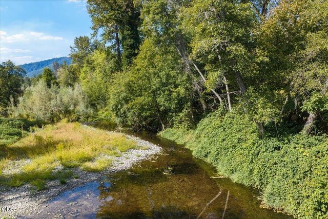 8550 E Evans Creek Road, Rogue River, OR 97537