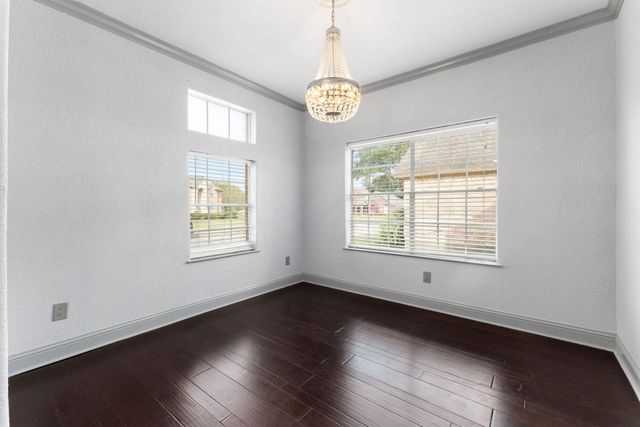 3404 Hickory Creek Drive, Pearland, TX 77581