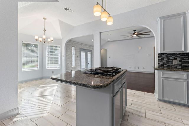 3404 Hickory Creek Drive, Pearland, TX 77581