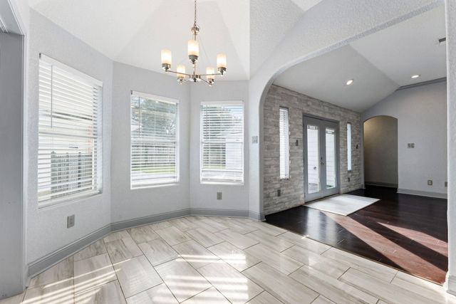 3404 Hickory Creek Drive, Pearland, TX 77581