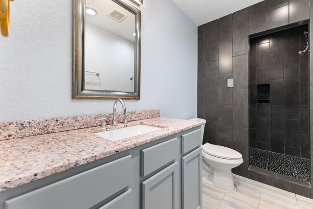 3404 Hickory Creek Drive, Pearland, TX 77581