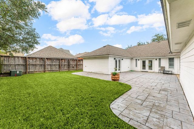 3404 Hickory Creek Drive, Pearland, TX 77581