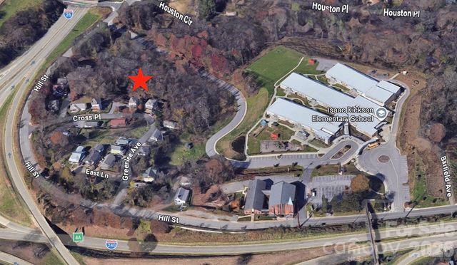 99999 Cross Place, Asheville, NC 28801