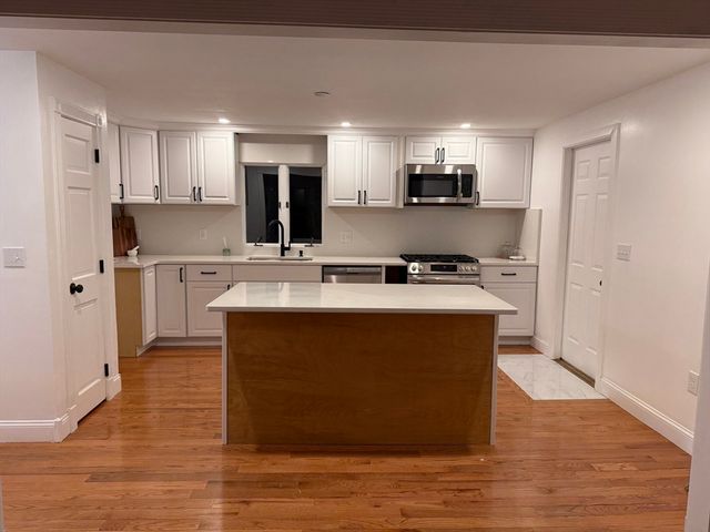 11 Brookside Ct, Methuen, MA 01844