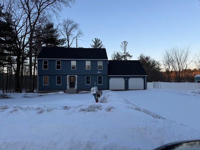11 Brookside Ct, Methuen, MA 01844