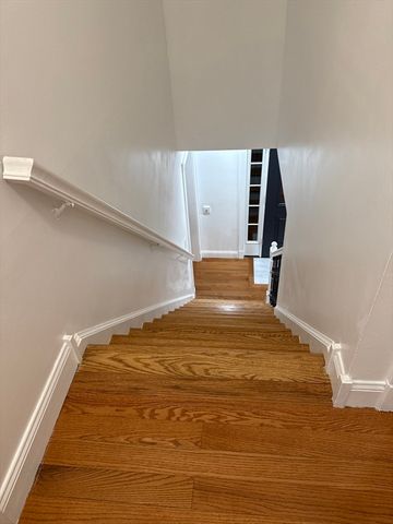 11 Brookside Ct, Methuen, MA 01844