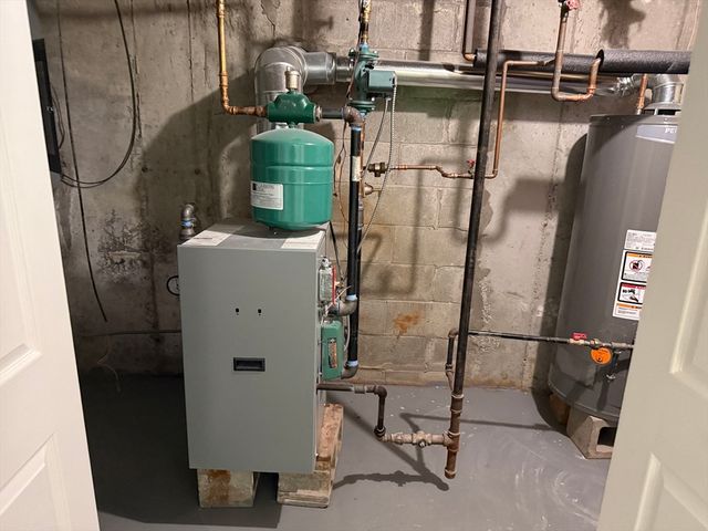 11 Brookside Ct, Methuen, MA 01844