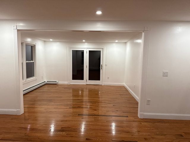 11 Brookside Ct, Methuen, MA 01844