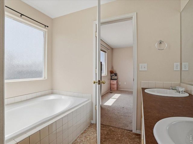 8406 17th St, Greeley, CO 80634